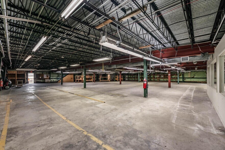 More Photos Of 1804 N Habana Ave, Tampa Manufacturing For Sale