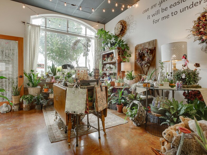 More Photos Of 1647 NE Market Dr, Fairview Apartments For Sale