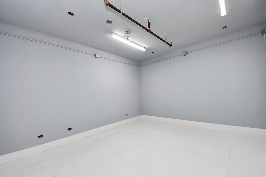 More Photos Of 1100 Jackson St, Richmond Freestanding For Sale