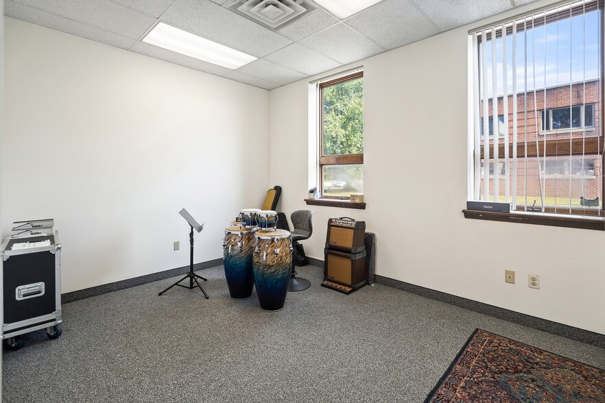 More Photos Of 1167 Rt 22 E, Mountainside Light Distribution For Sale