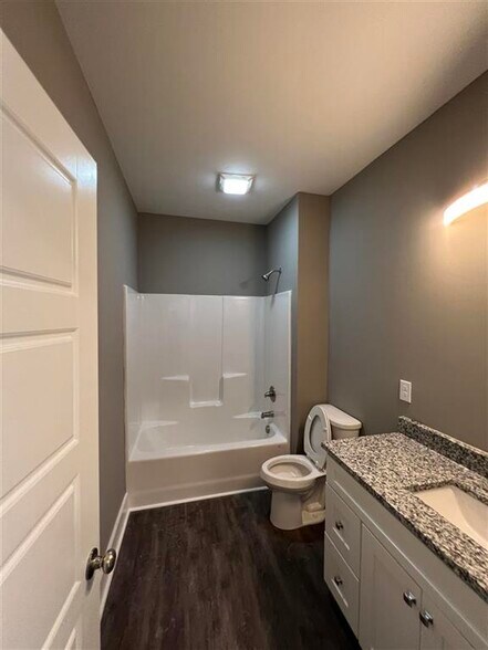 More Photos Of 1327 Park St, Bowling Green Apartments For Sale