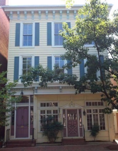 Primary Photo Of 110 N Washington St, Easton Office Residential For Lease