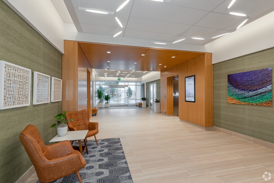 More Photos Of 7100 Guilford Dr, Frederick Office For Lease