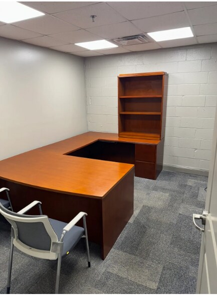 More Photos Of 215-219 Lovvorn Rd, Carrollton Warehouse For Sale