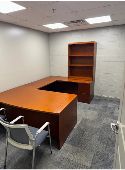 More Photos Of 215-219 Lovvorn Rd, Carrollton Warehouse For Sale