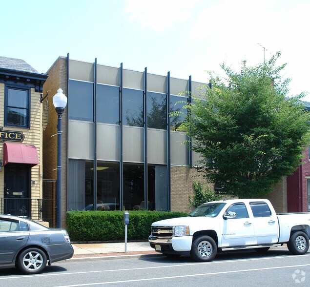 Primary Photo Of 42-44 W Lafayette St, Trenton Medical For Lease