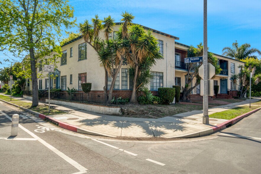 Primary Photo Of 1150 Masselin Ave, Los Angeles Apartments For Sale