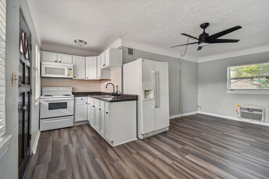 More Photos Of 779 9th Ave N, Saint Petersburg Apartments For Sale