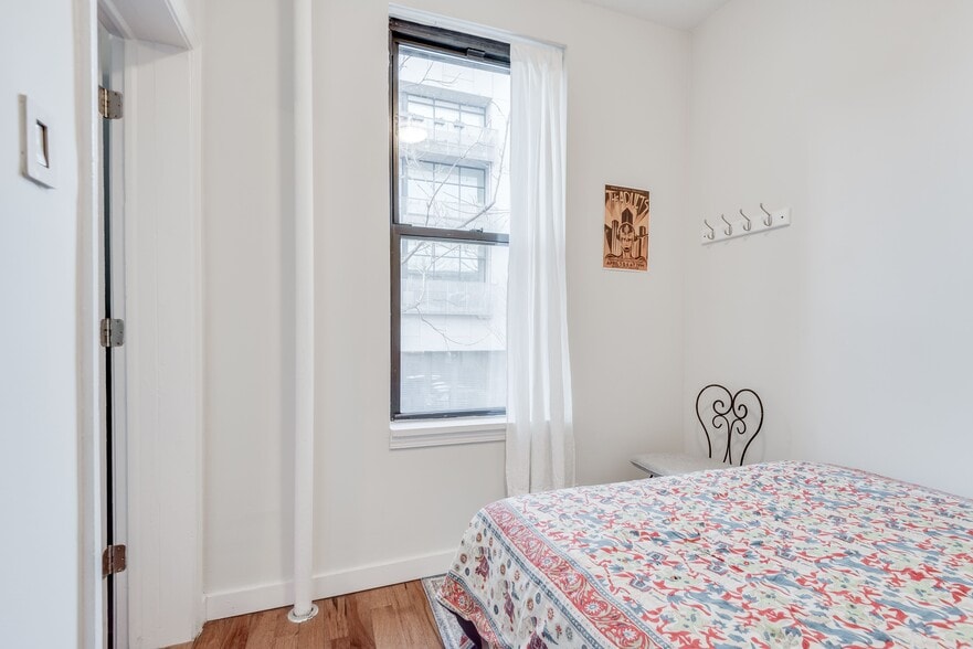 More Photos Of 58 Huron St, Brooklyn Multifamily For Sale