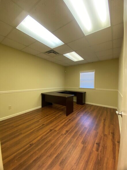 More Photos Of 333-335 Southfield Rd, Shreveport Freestanding For Lease
