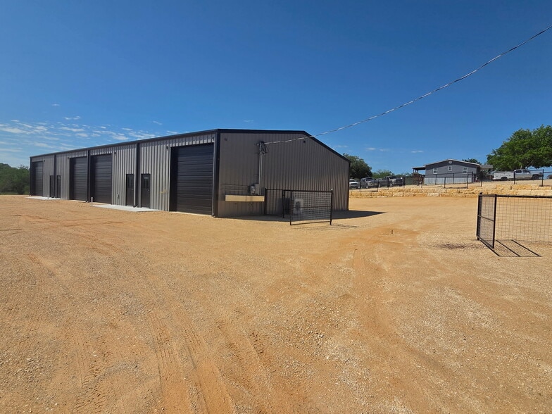 More Photos Of 3782 FM 725, New Braunfels Warehouse For Lease