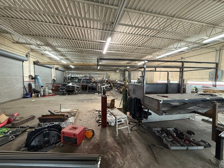 More Photos Of 1350 Lafayette Rd, Rocky Face Specialty For Sale