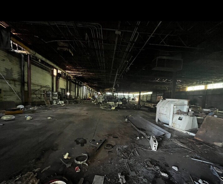 More Photos Of 296 Robert E Cox Rd, Corbin Manufacturing For Sale