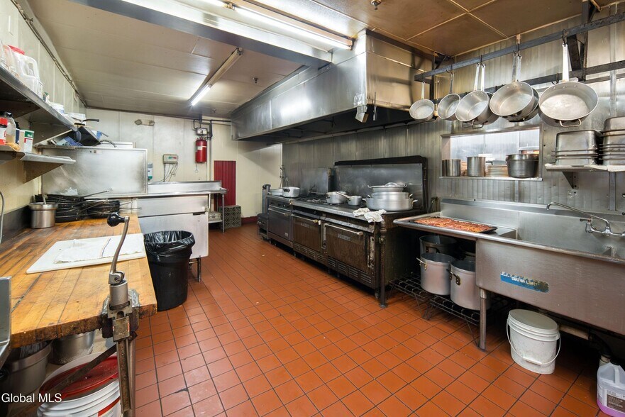 More Photos Of 855 Hoosick St, Troy Restaurant For Sale