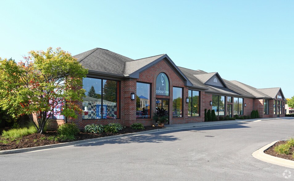 Primary Photo Of 987 Randall Rd, Geneva Freestanding For Lease
