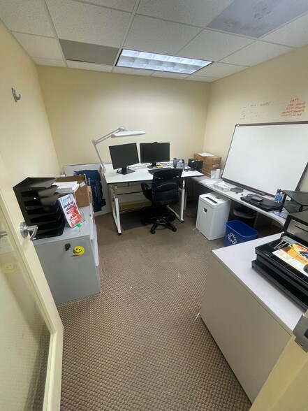 More Photos Of 804 Pershing Dr, Silver Spring Medical For Sale