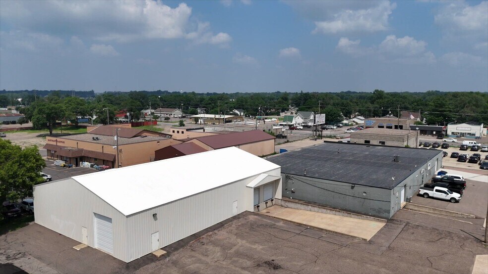 More Photos Of 585 1st Ave S, Saint Cloud Warehouse For Lease
