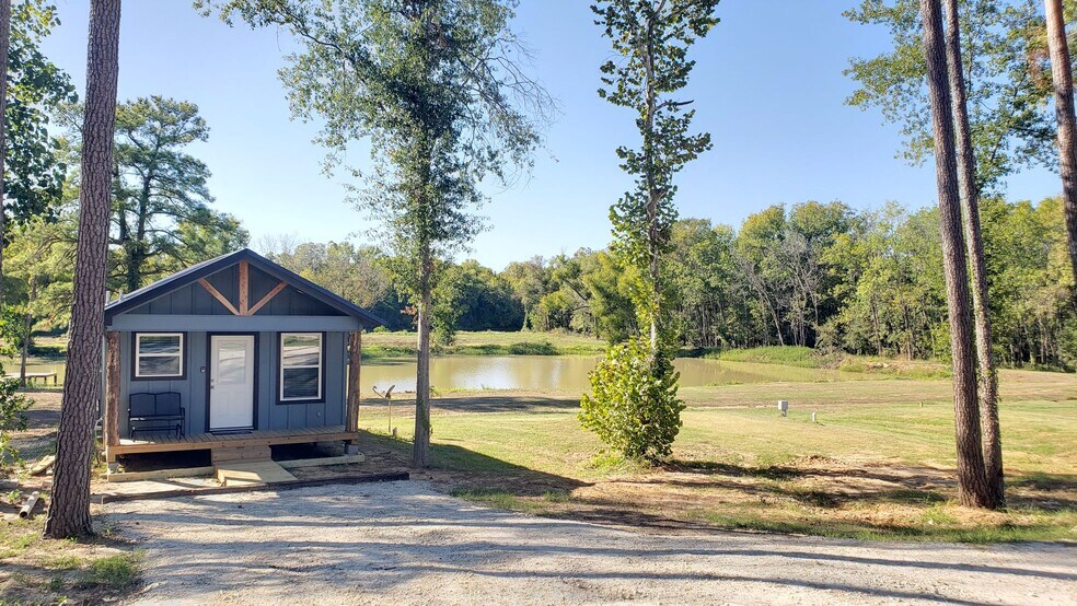 More Photos Of 4326 TX-19, Trinity Marina For Sale