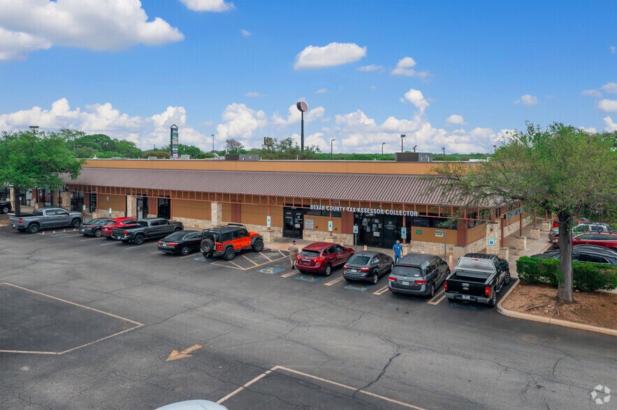 More Photos Of 8407 Bandera Rd, San Antonio Coworking Space