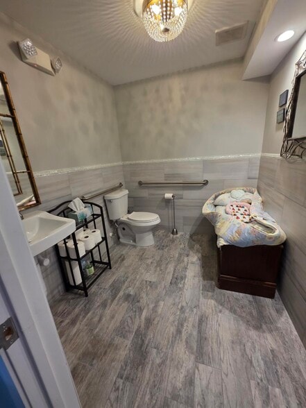 More Photos Of 4811 S Del Prado Blvd, Cape Coral Office For Lease