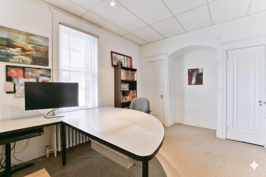 More Photos Of 8234-8242 Rue St-Denis, Montréal Multifamily For Sale