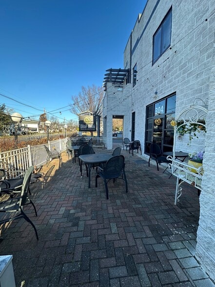 More Photos Of 304 Georges Rd, Dayton General Retail For Sale