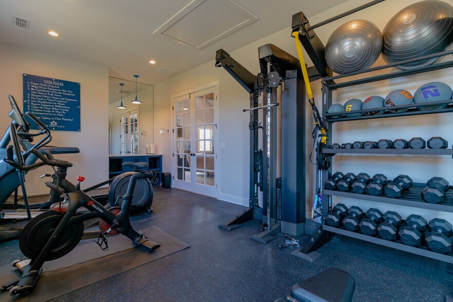 More Photos Of 167 Blue Bird Ln, Mineola Apartments For Sale
