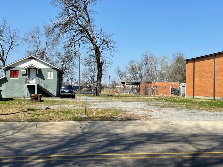 More Photos Of , Wynne Unknown For Sale