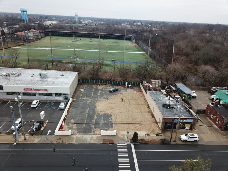 Primary Photo Of 2024 Hillside Ave, North New Hyde Park Restaurant For Sale