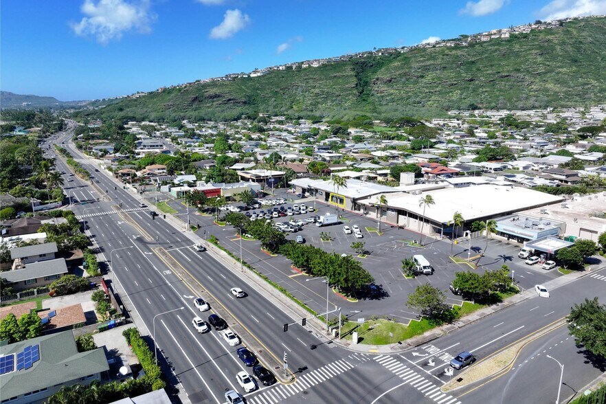 More Photos Of 549 Halemaumau St, Honolulu Restaurant For Lease