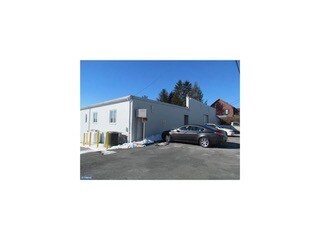 More Photos Of 5646 Mount Pleasant Rd, Bernville Warehouse For Lease