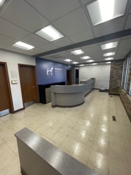 More Photos Of 3451 W 159th St, Markham Storefront Retail Office For Sale