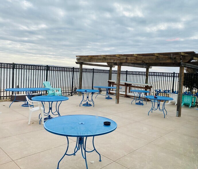 More Photos Of 5051 Albees, Lewellen Hospitality For Sale