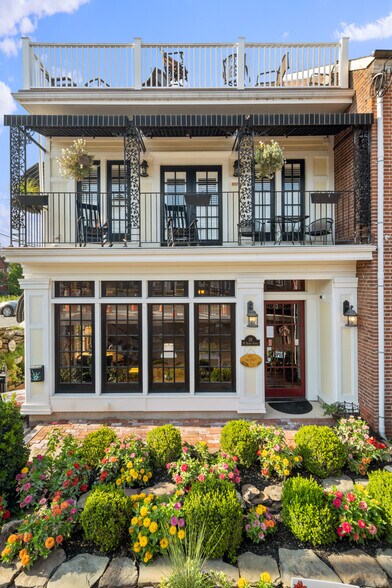 Primary Photo Of 28 W Bridge St, New Hope Hospitality For Sale