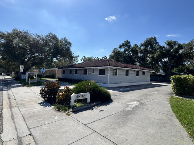 More Photos Of 2822 Proctor Rd, Sarasota Office For Lease
