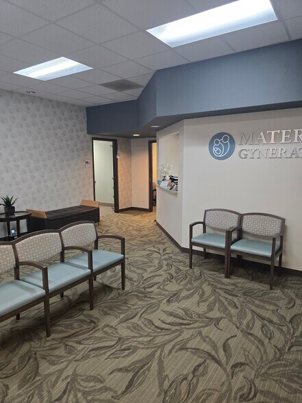 More Photos Of 2098 Teron Trace, Dacula Office For Sale