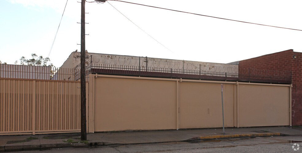More Photos Of , Los Angeles Industrial For Sale