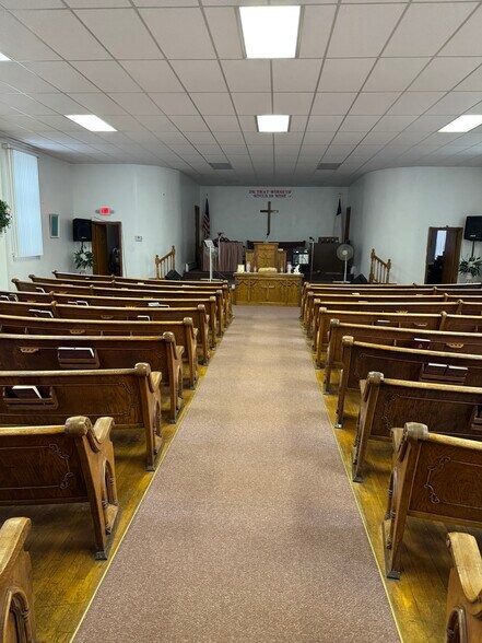 More Photos Of 14 Ellenwood Ave, Bedford Religious Facility For Sale
