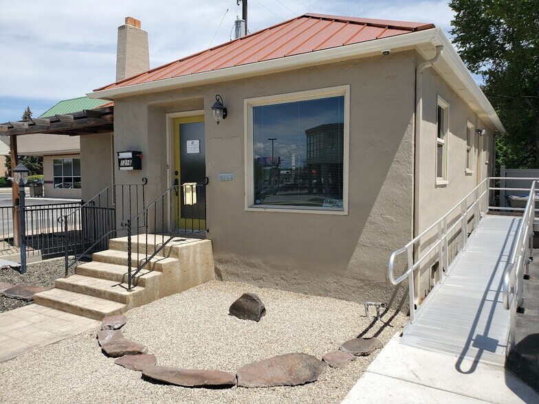 More Photos Of 1216 7th St S, Nampa Office Residential For Lease
