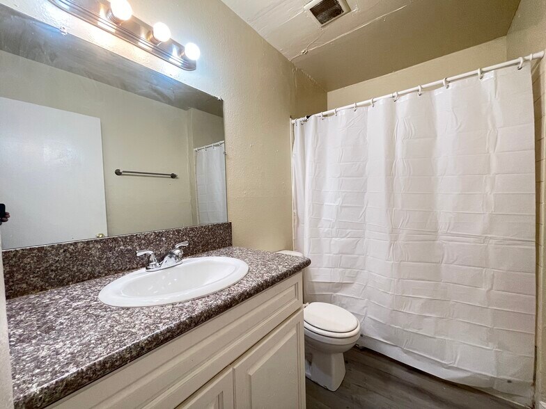 More Photos Of 1709 Fairfield Ave, Las Vegas Apartments For Sale
