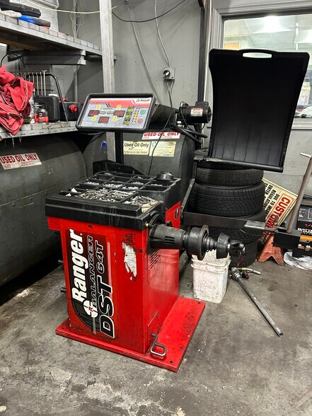 More Photos Of 7611-7615 Rickenbacker Dr, Gaithersburg Flex For Lease