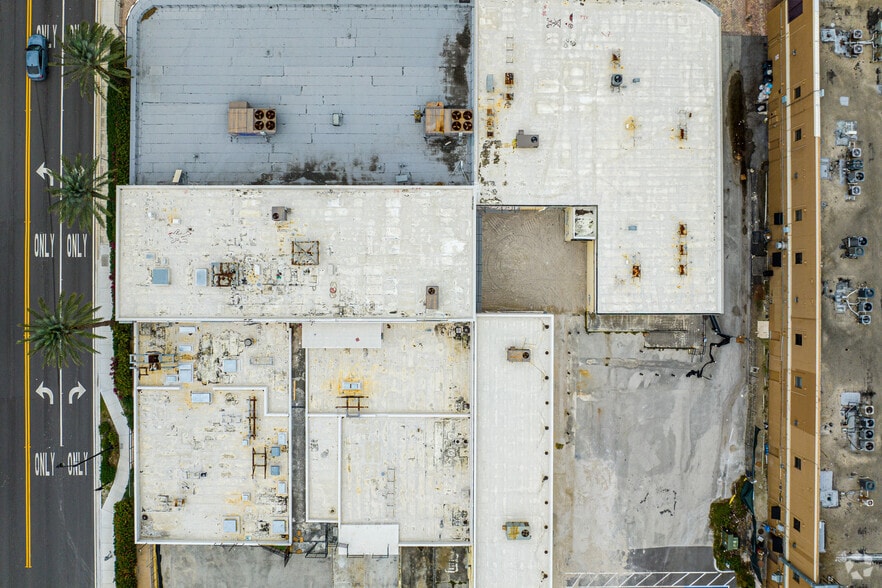 More Photos Of 17140 Collins Ave, Sunny Isles Beach Unknown For Lease