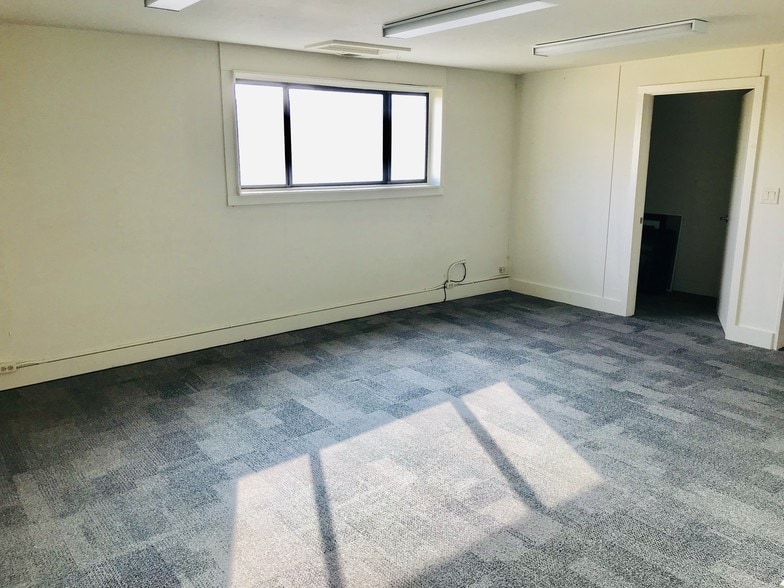 More Photos Of 182 S Murphy Ave, Sunnyvale Storefront Retail Office For Lease