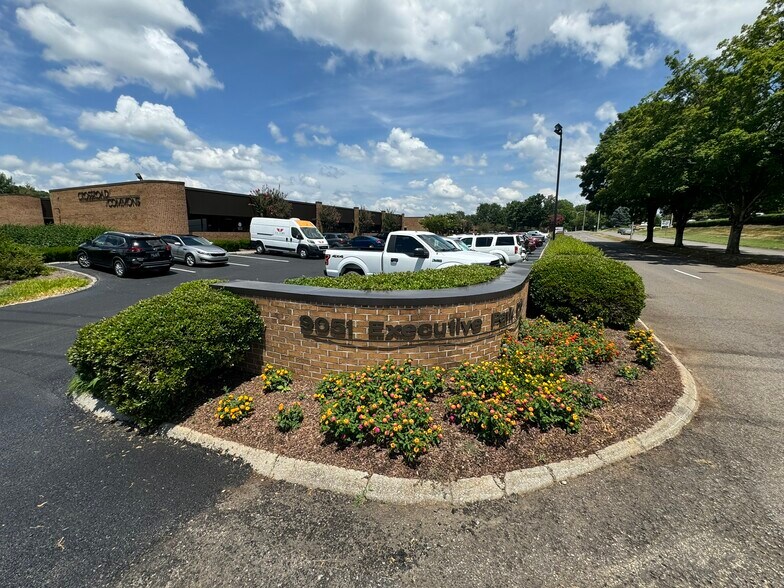 More Photos Of 9051 Executive Park Dr, Knoxville Office For Lease