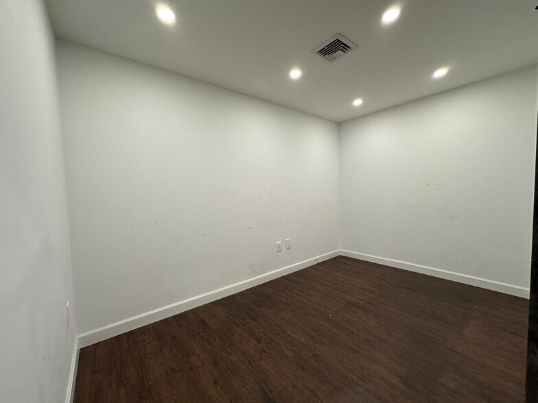 More Photos Of 340A 9th St, Brooklyn Healthcare For Lease