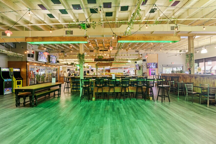 More Photos Of 7909 High School Rd, Elkins Park Restaurant For Lease