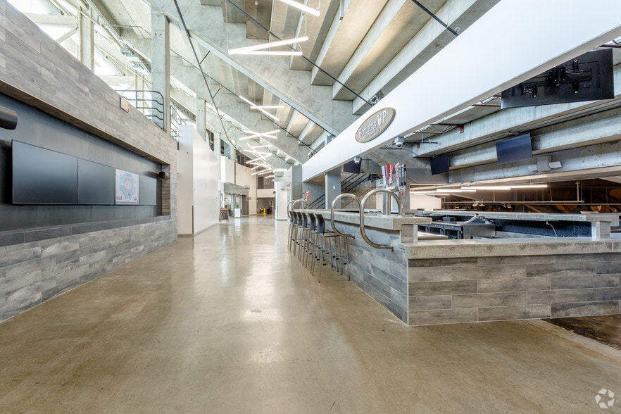 More Photos Of 1800 Genessee St, Kansas City Theater Concert Hall For Lease