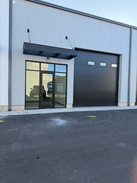 Primary Photo Of 3584 N Main St, Spanish Fork Industrial For Lease