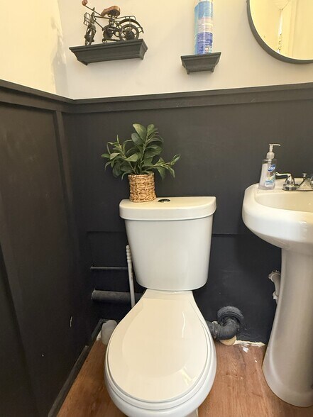 More Photos Of 856 Ali Baba Ave, Opa Locka Restaurant For Sale