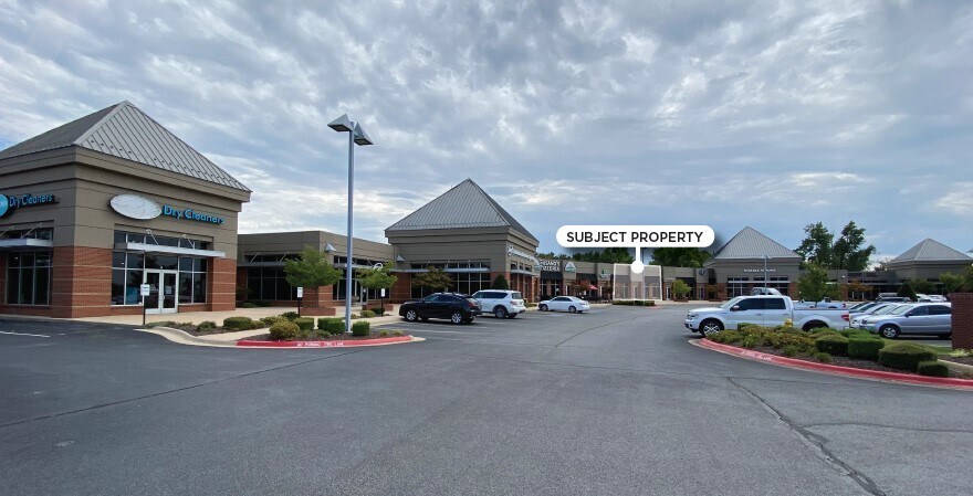 More Photos Of 2905 S Walton Blvd, Bentonville Storefront For Lease